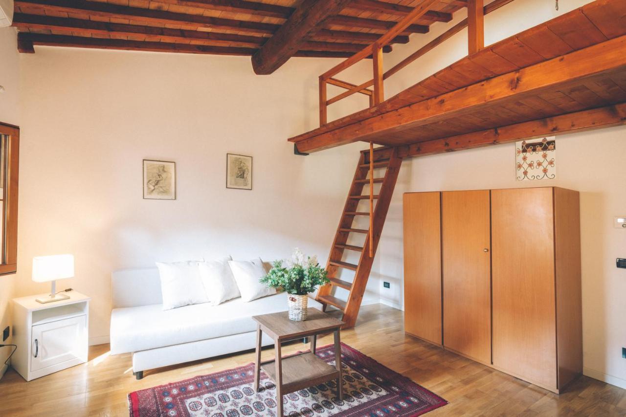 Gomitolo Apt - Dolcevita Holiday Флоренция Экстерьер фото